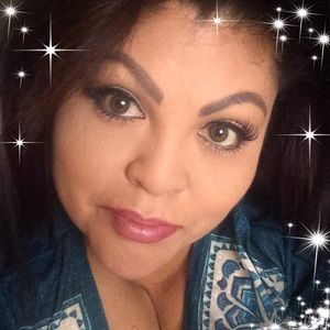 Meet your Posher, Joy